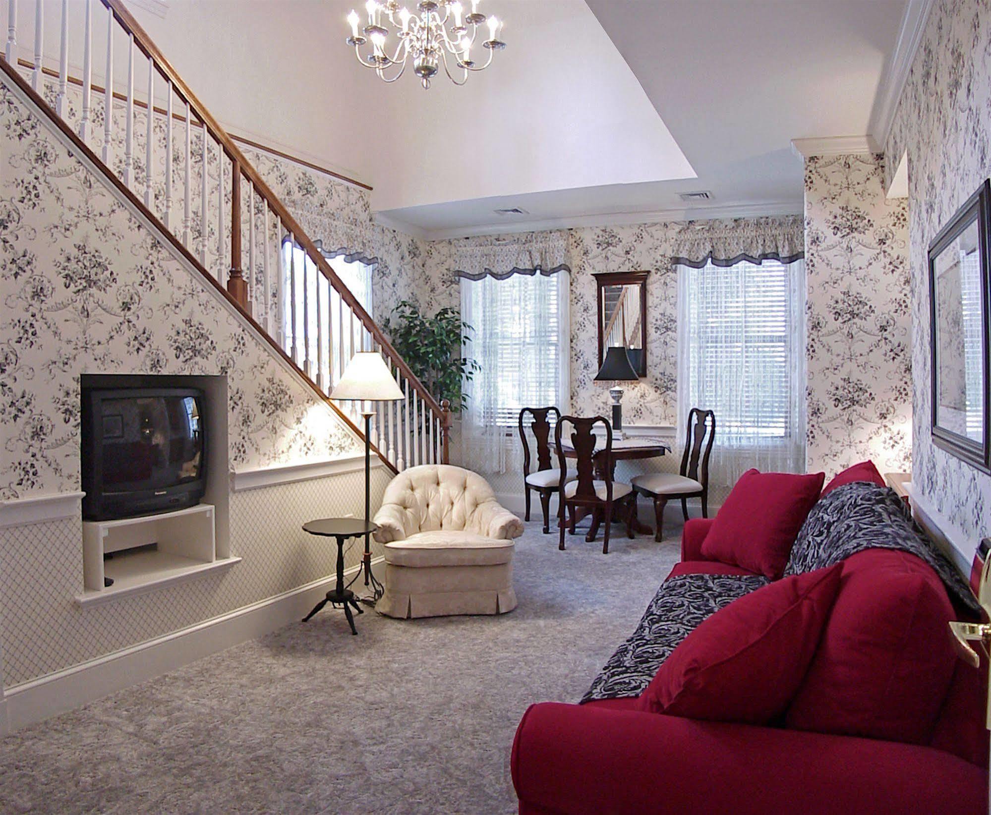 Bed & Breakfast Village &