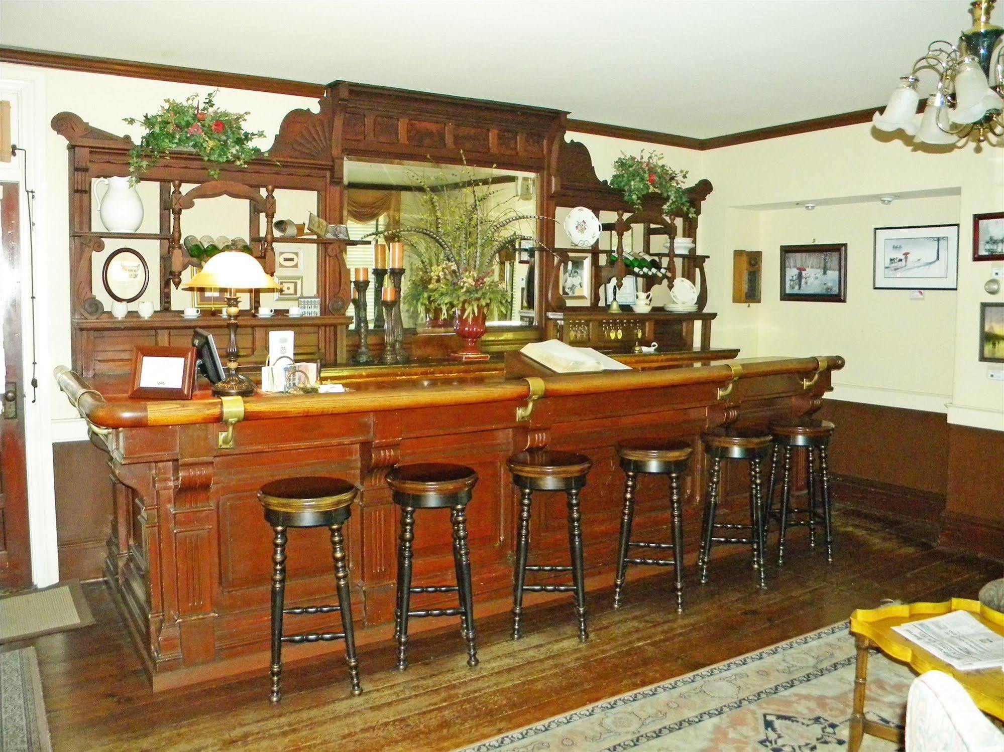 Village & Bed & Breakfast 3*