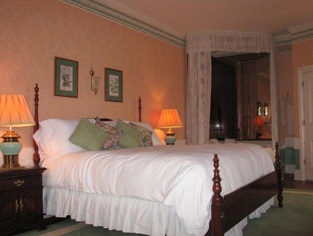 Village & Bed & Breakfast